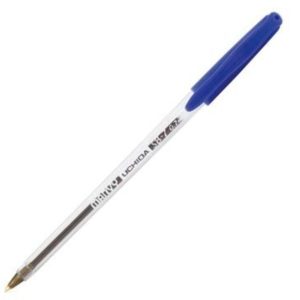 Στυλό Marvy Uchida τύπου ballpoint, με μπλε μελάνι και μύτη πάχους 0,7 mm.