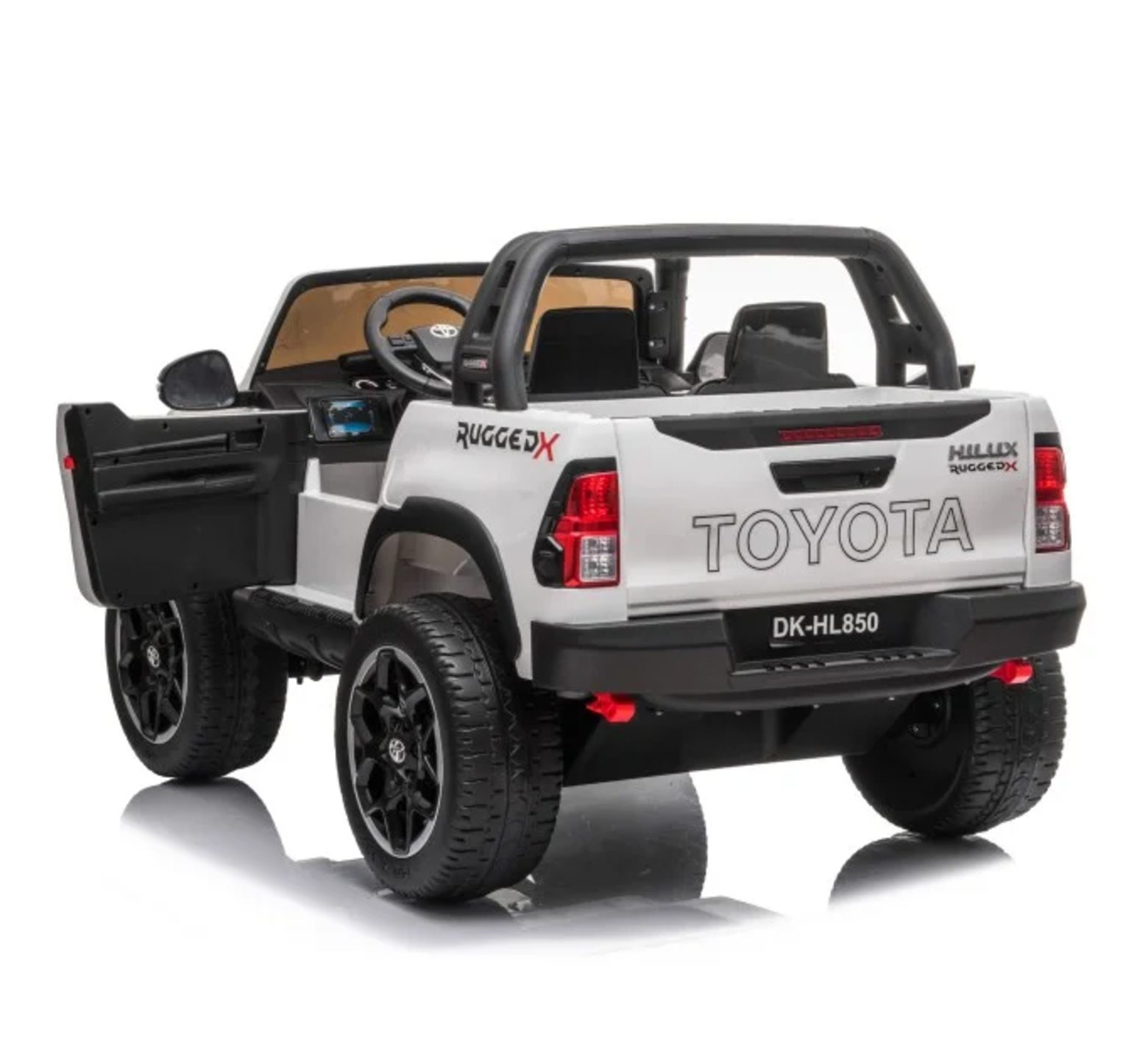 813555-hilux-ασπρο-9